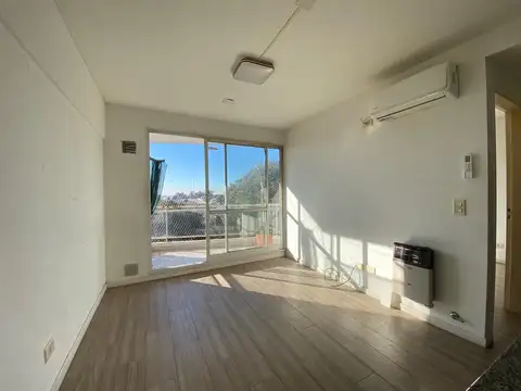 Venta Departamento de 1 dormitorio con balcon en arroyito
