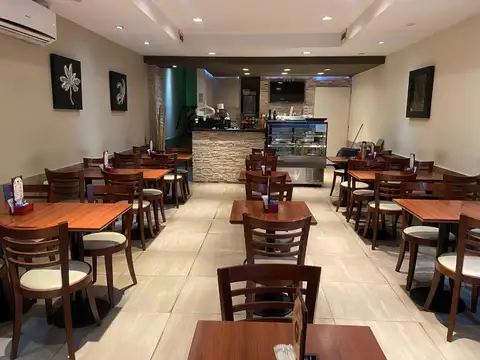 VENTA GALPÓN EN FLORES