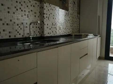 Avenida Presidente Doctor Néstor Kirchner 1700