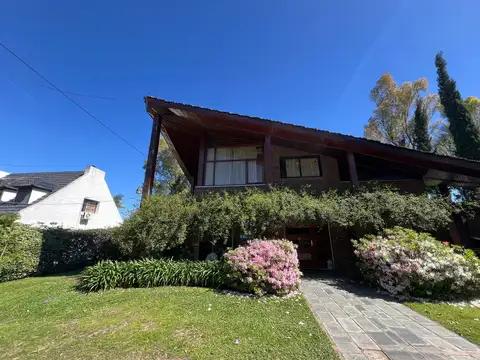 Imponente Casa  en Venta Country San Miguel de Ghiso