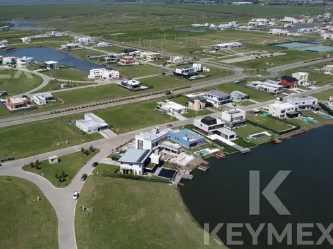 Terreno en Venta de 818,0 m2