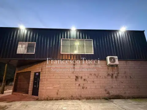 Galpon en Venta en Paso Del Rey, USD 179.000