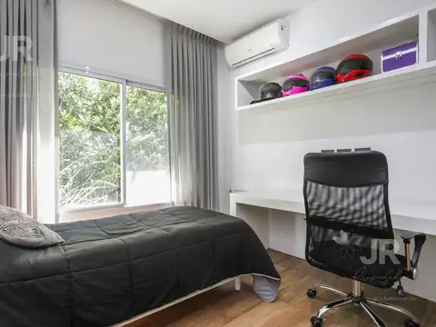 Las tipas lote 183 Tigre