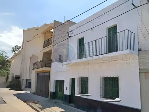 CASA CENTRICA CALLE CHURRUARIN.