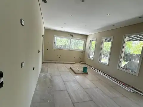 Casa en Alquiler de 4 dormitorios