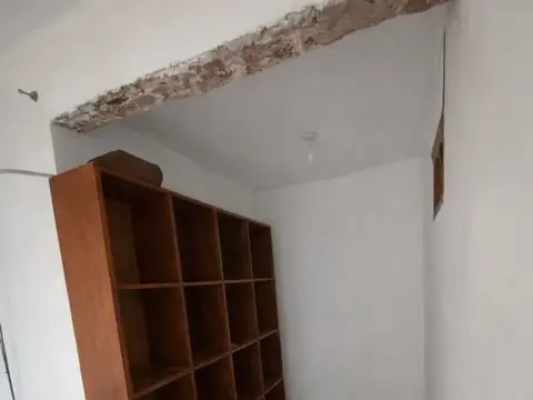 Casa 6 ambientes con 1 baño