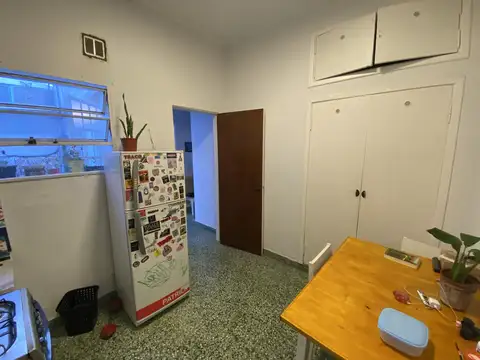 Casa a reciclar en 17 entre 60 y 61