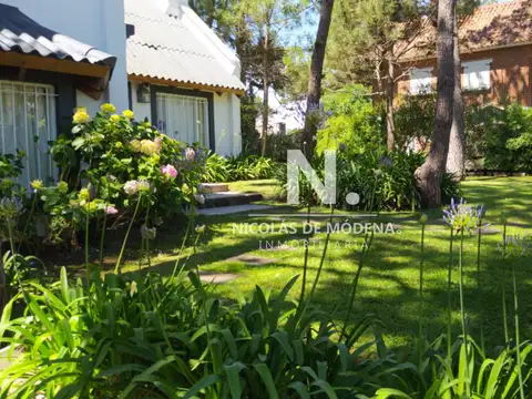 Casa 4 ambientes con 3 baños