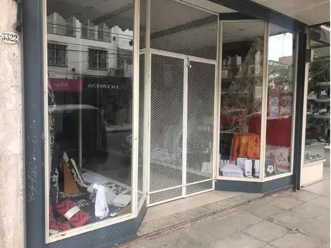 Local en Venta en Villa del Parque, USD 800.000