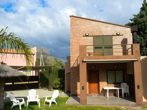 Casa en Venta en Av del Sol, USD 360.000