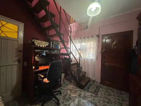Depto Tipo Casa en Venta con 1 cocheras