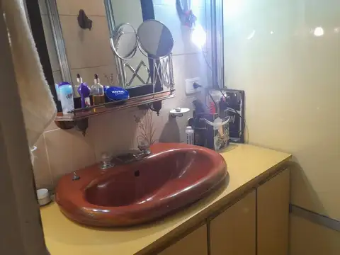 4 Ambientes-Patio- Terraza Lote propio-constitucion