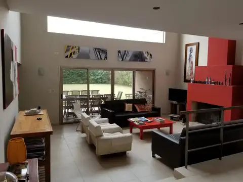 La Peregrina C.c. 3301