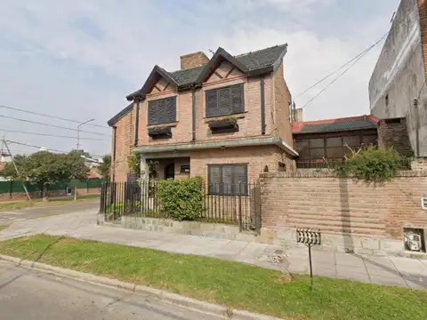 Esteban Echeverría y San Leonardo Murialdo