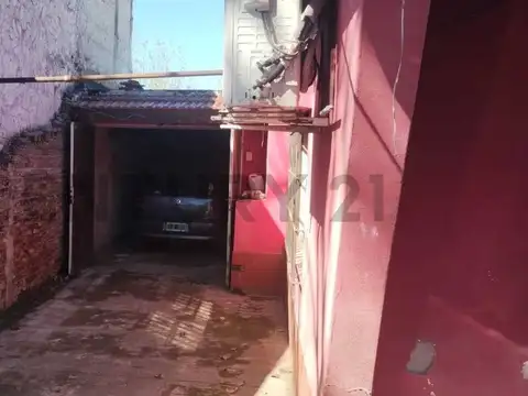 CASA EN VENTA PONTEVEDRA 2 DORMITORIOS JARDIN COCHERA