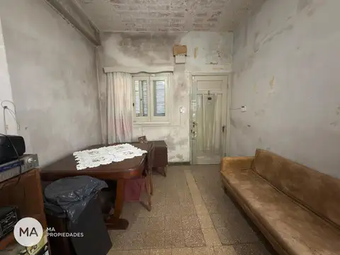 Casa 5 ambientes con 1 baño