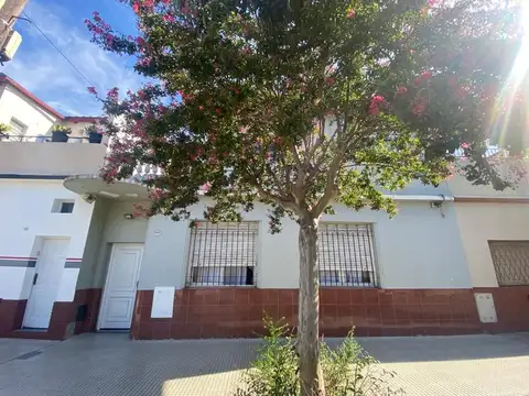 Casa en Venta en Mataderos, USD 210.000