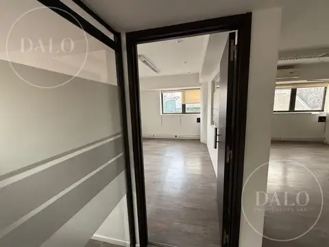 Oficina en Alquiler en Monserrat, $ 2.500.000