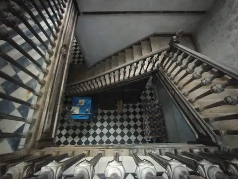 Casa 21 ambientes con 5 baños