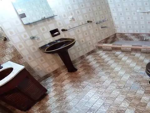 Local en Venta 40 años