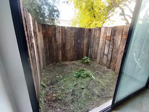 VENTA - AMPLIO Departamento monoambiente tipo loft - Planta Baja CON PATIO - Monte Grande