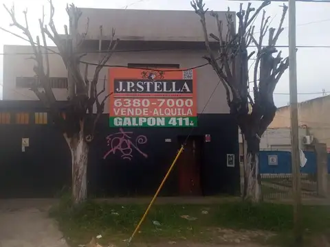 Galpón Comercial 411 m² con Frente sobre Avenida - Villa Luzuriaga