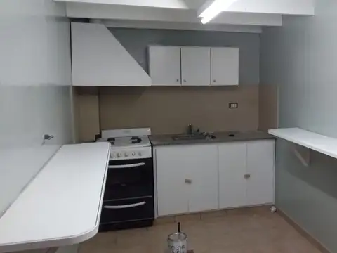 GALPON EN VENTA DE 600 M2 CUBIERTOS + 300 M2 DESCUBIERTOS - LA TABLADA