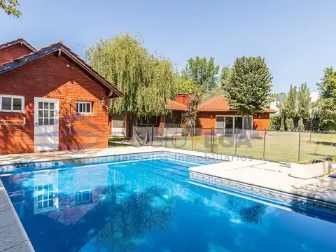 Casa en venta en Barrio Santa Ana Moreno