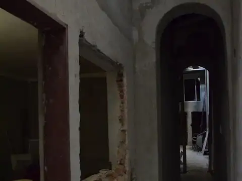 Suipacha e/ Avenida Corrientes y Diagonal Norte