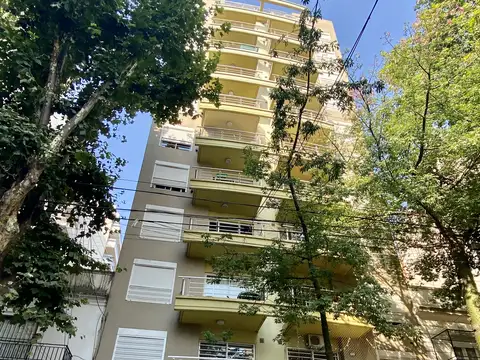 Semi piso 2 ambientes con cochera y terraza propia