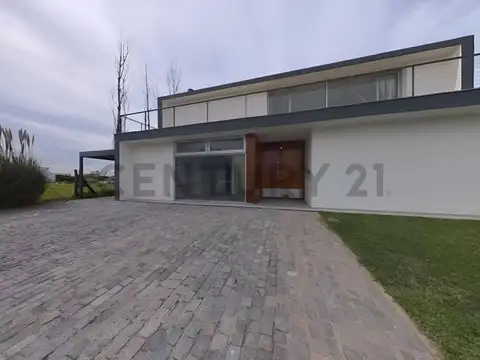 Casa en Venta en El Canton - Norte, USD 330.000