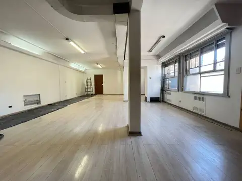 Oficina Monoambiente con 2 baños