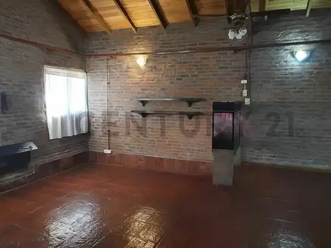 Casa 3 ambientes con 1 baño