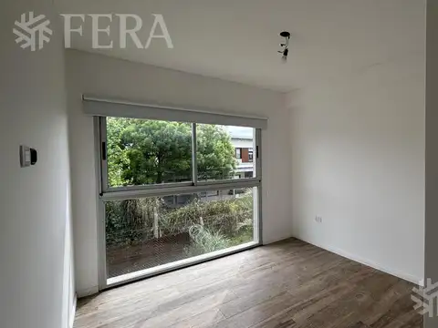 Aquiler de Departamento 3 ambientes con balcón y parrilla en Nuevo Quilmes Externo