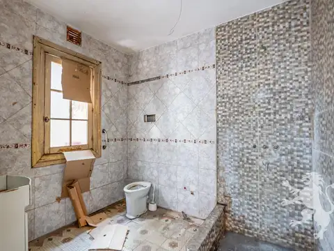 Casa 6 ambientes con 2 baños