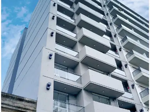 Venta Loft Divisible y cochera San Juan 2500