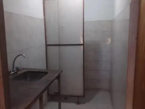 Camino las Violetas e/ José Hernández y Esteban Echeverría