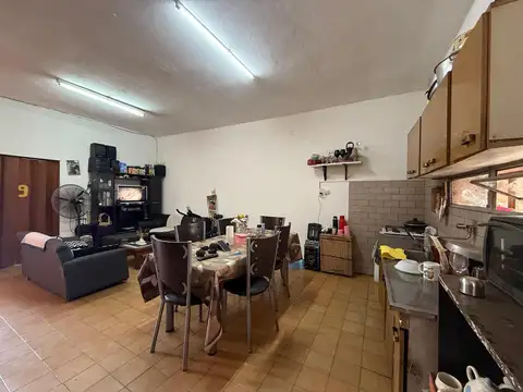 Casa 3 ambientes con 1 baño