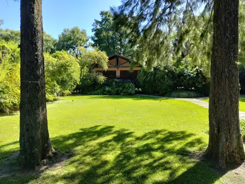 Rio / Arroyo Canal del Este Lili 100