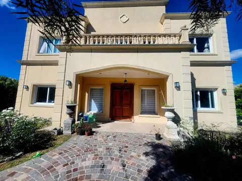 Casa en Venta de 5 dormitorios