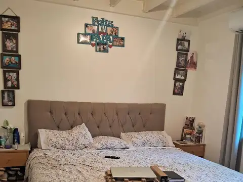 Casa en Alquiler con 5 cocheras