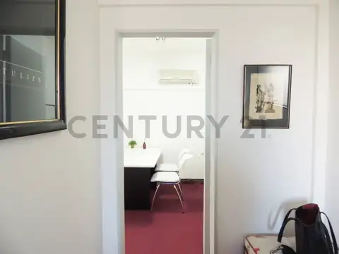 OFICINA EN TRIBUNALES  - RECEPCION Y  DOS DESPACHOS