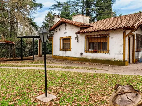 JOAQUIN V GONZALEZ al 2000