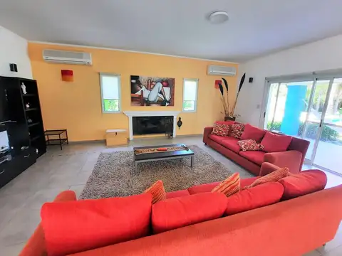Casa en Venta al Oeste