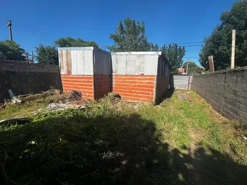 Venta | Galpon | Lote de 241 m² | Capitán Bermúdez | Barrio Villa del Prado