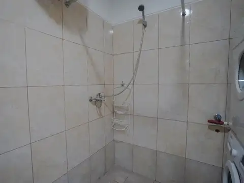 Casa en Alquiler con 1 cochera