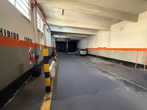 Galpon en Venta en Parque Chacabuco, USD 690.000