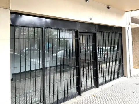 Local en Alquiler Via Púb.