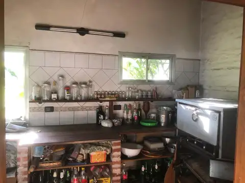 Oportunidad   Quinta en venta en Castelar Sur