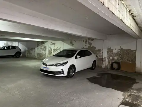 Cochera en  venta en La Plata
